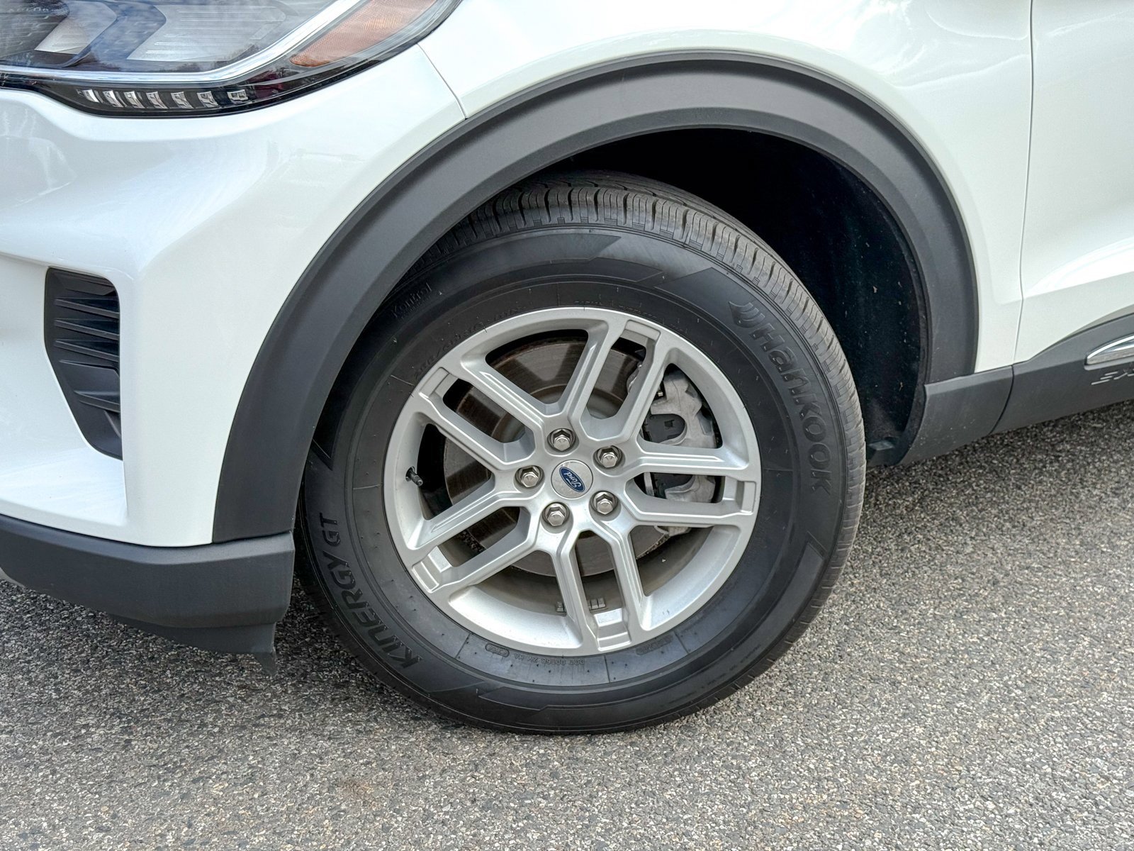 Certified 2025 Ford Explorer Active image 11