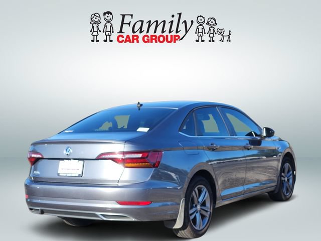 Used 2019 Volkswagen Jetta R-Line w/ R-Line Cold Weather Package FWD image 4