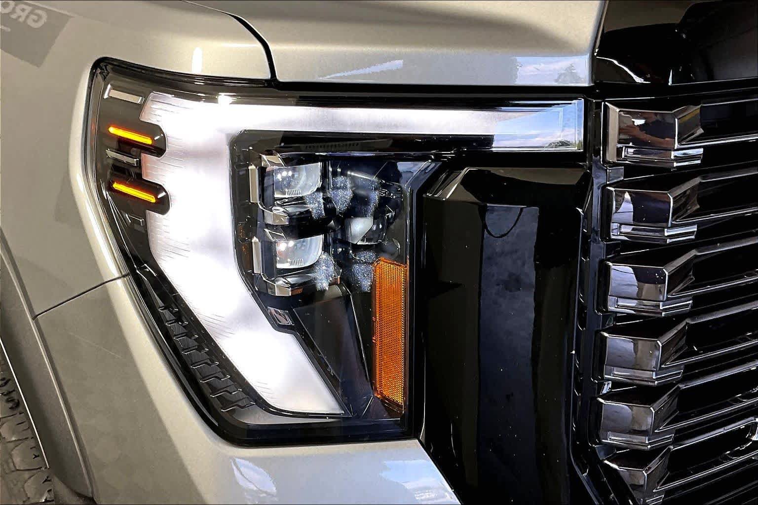 Used 2026 GMC Sierra 2500 Denali Ultimate w/ Max Trailering Package AWD/4WD image 26