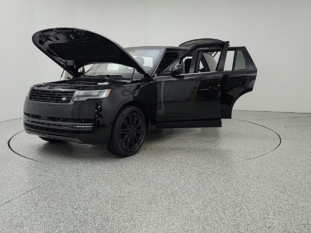 New 2026 Land Rover Range Rover Long Wheelbase SE AWD/4WD image 9