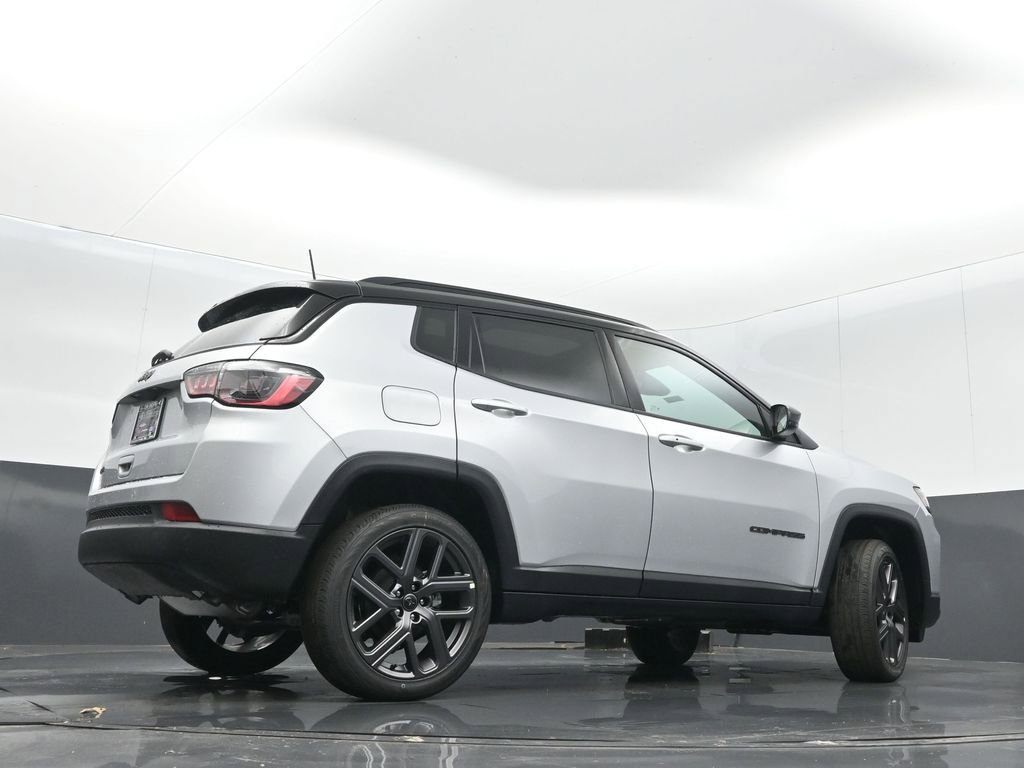 New 2026 Jeep Compass Limited image 37