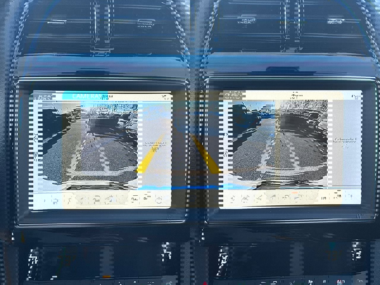 Used 2019 Jaguar F-PACE Premium image 29