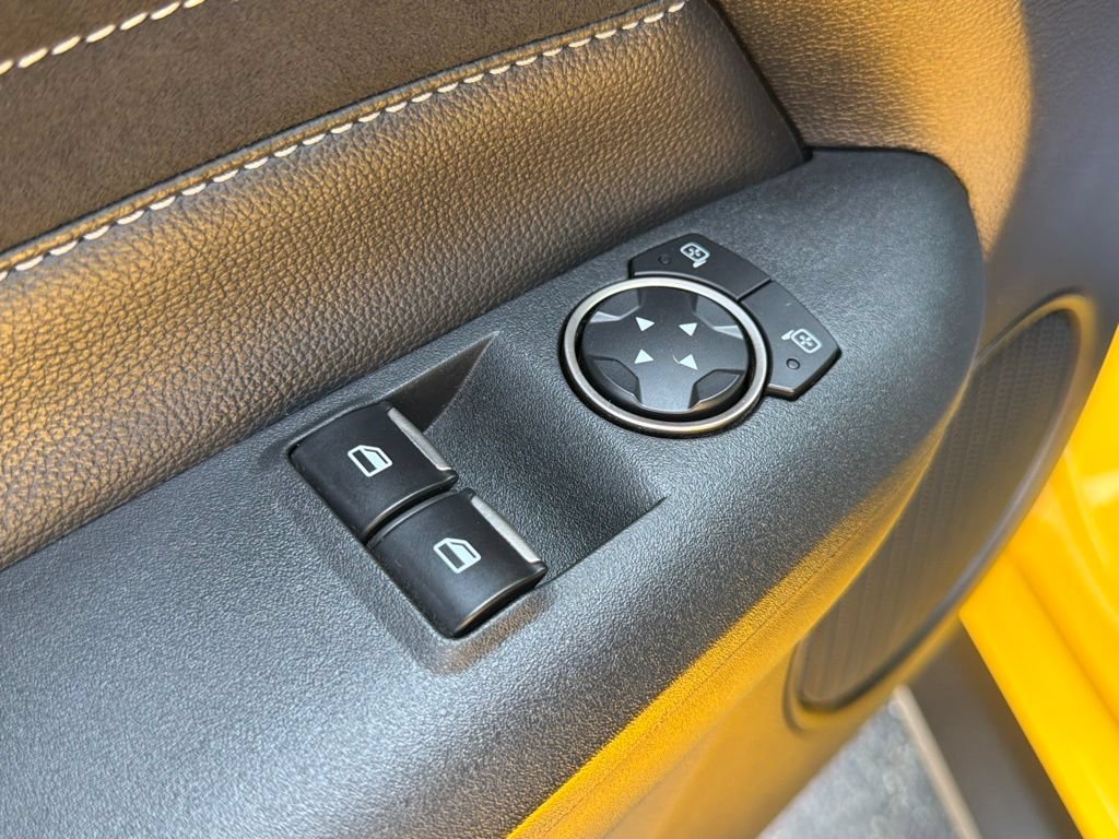 Used 2017 Ford Mustang Shelby GT350 w/ Convenience Package RWD image 11