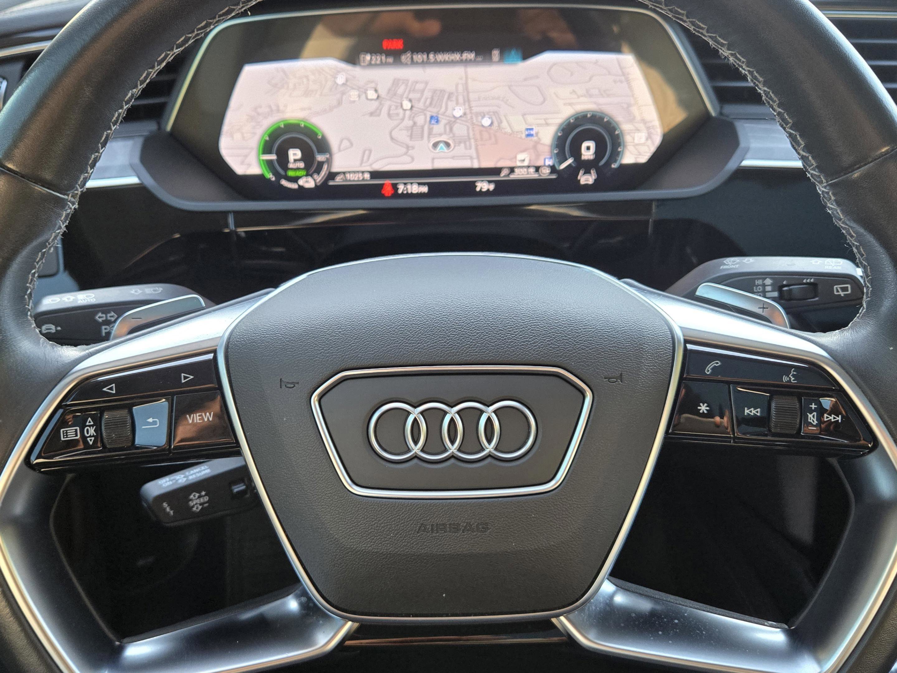 Used 2024 Audi Q8 e-tron Premium AWD/4WD image 26