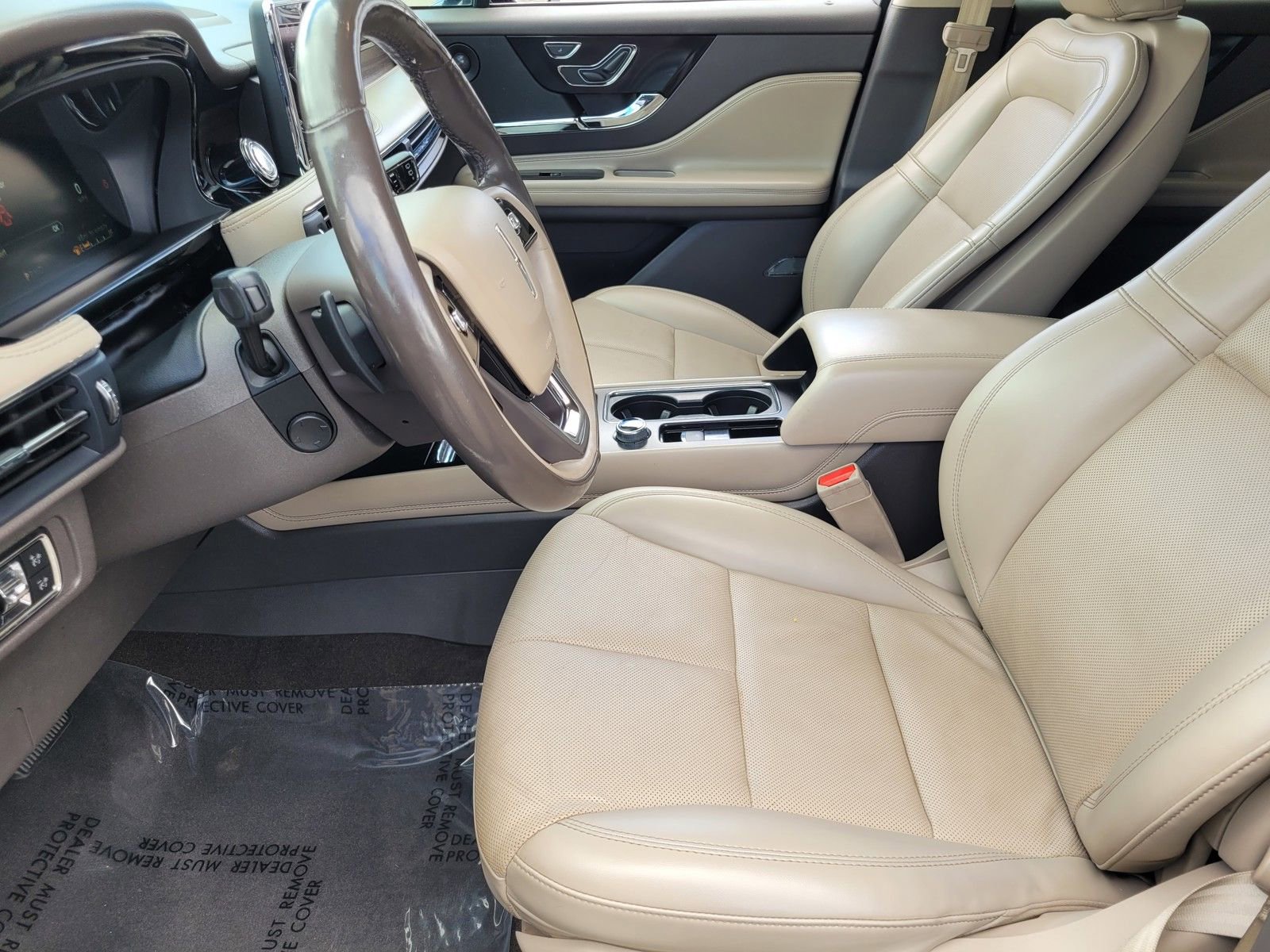 Used 2021 Lincoln Corsair Reserve w/ Equipment Group 201A image 21