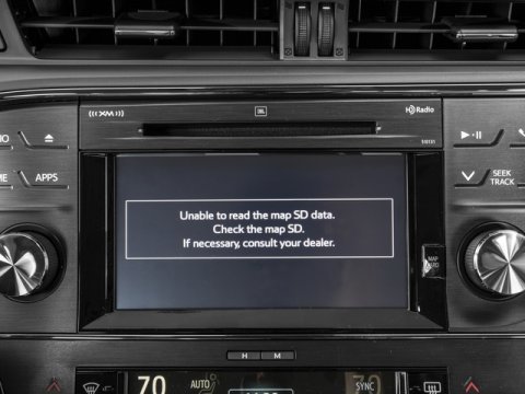 Used 2017 Toyota Avalon Limited image 18