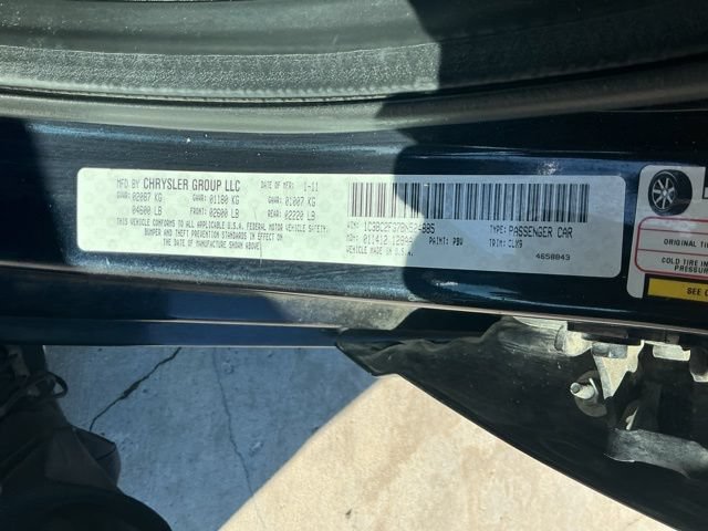 Used 2011 Chrysler 200 Limited FWD image 28