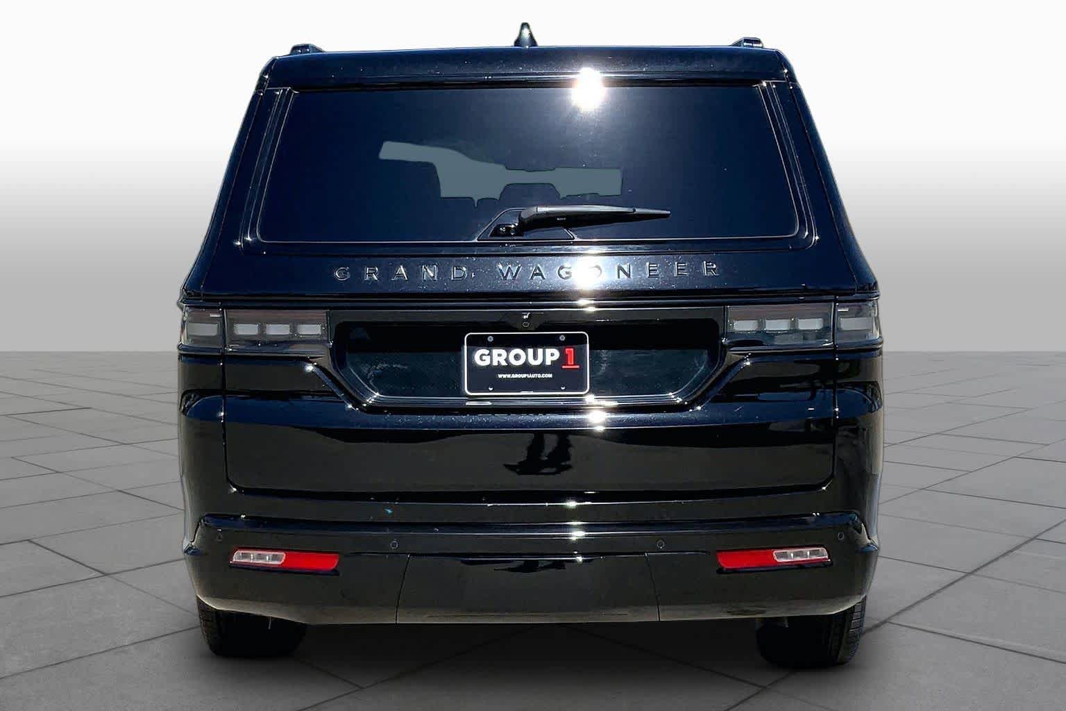 Certified 2024 Jeep Grand Wagoneer L Series II w/ Quick Order Packagew 28T AWD/4WD image 5