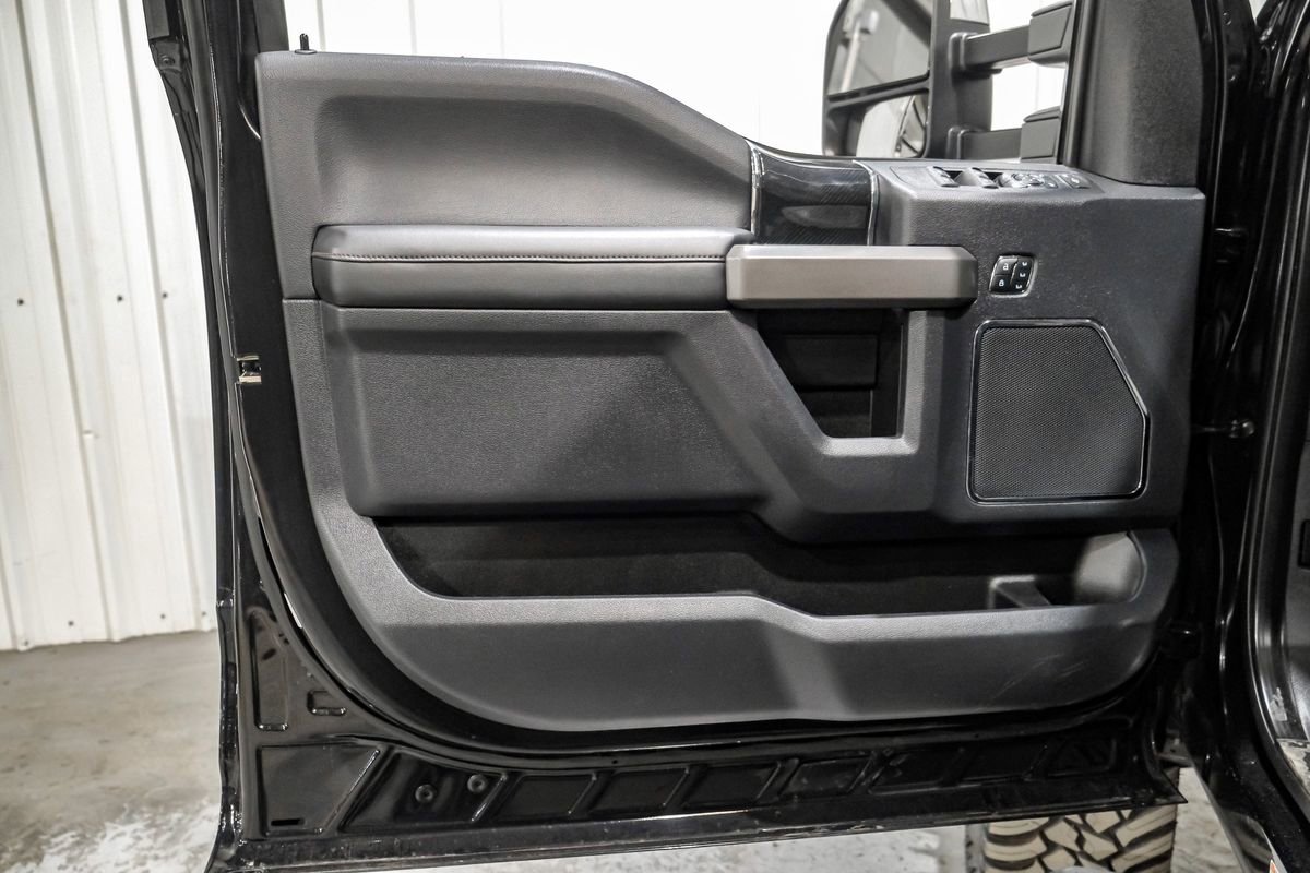 Used 2022 Ford F450 Platinum w/ FX4 Off-Road Package image 46