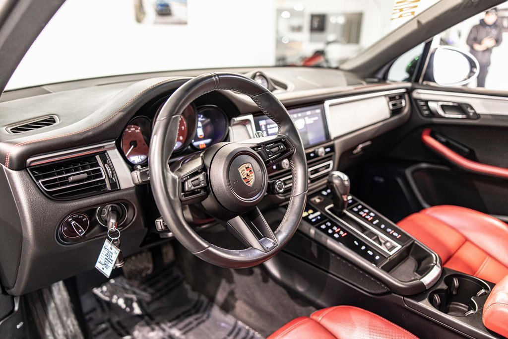 Used 2023 Porsche Macan S image 19