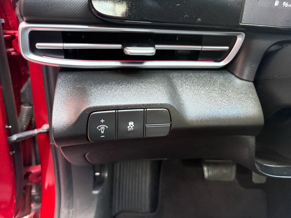 Used 2024 Hyundai Elantra Limited FWD image 33