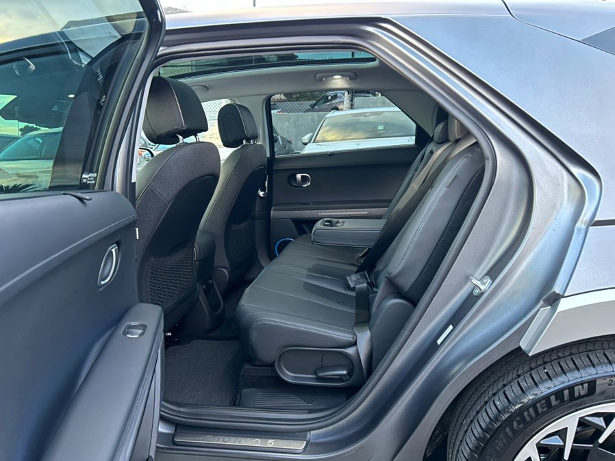 Used 2024 Hyundai Ioniq 5 Limited image 61