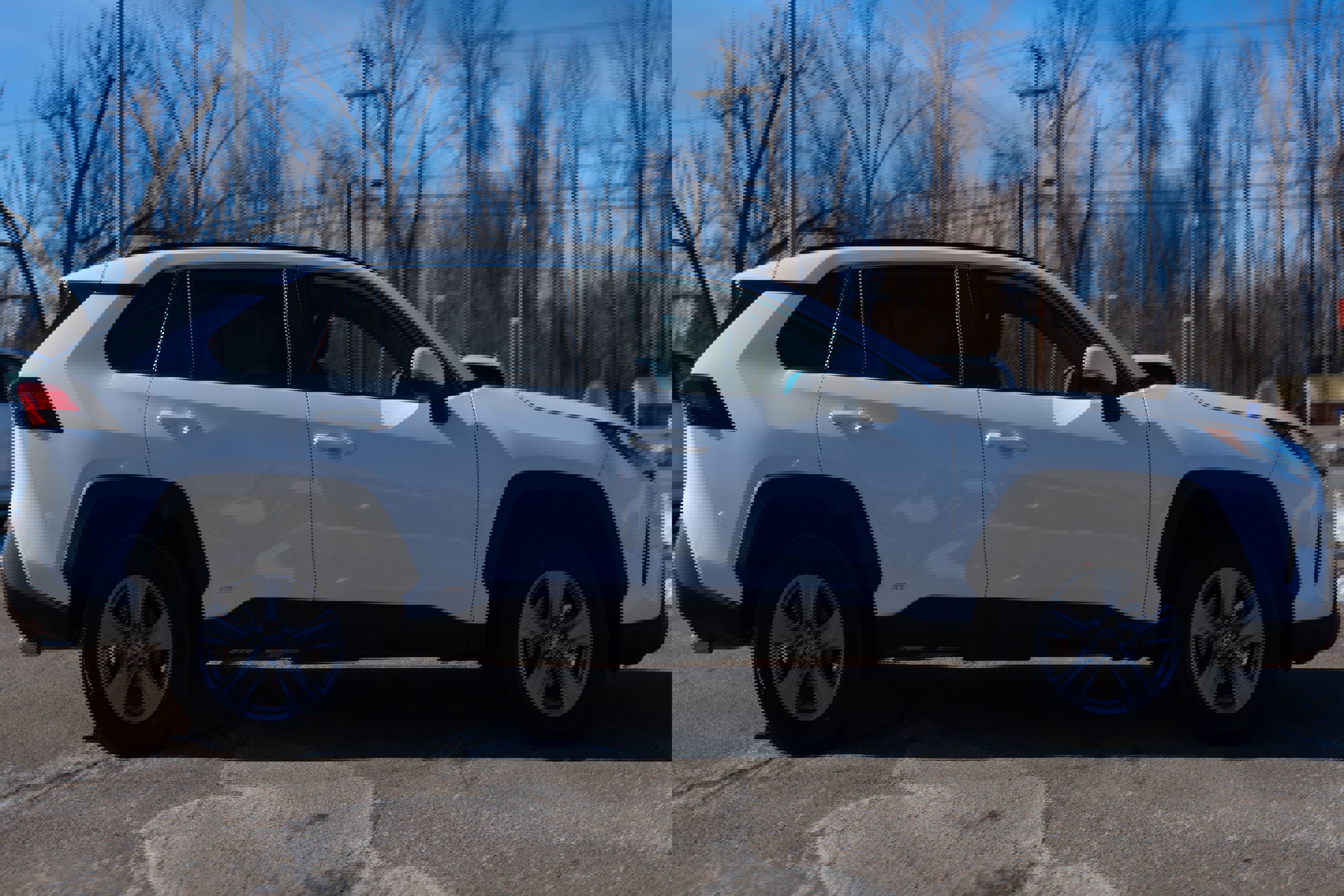 Used 2025 Toyota RAV4 XLE w/ Weather Package image 7