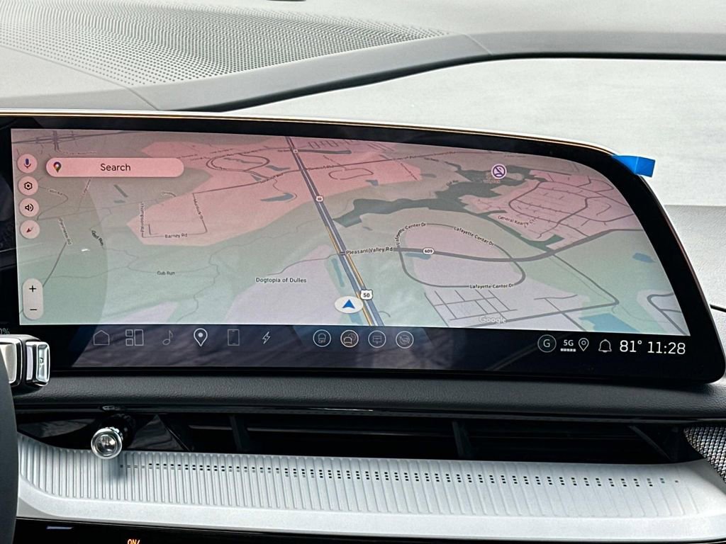 New 2025 Cadillac Optiq Sport 1 w/ LPO, Floor Liner Package image 11