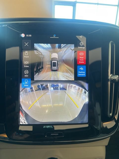 New 2026 Volvo XC40 B5 Ultra w/ Climate Package AWD/4WD image 12