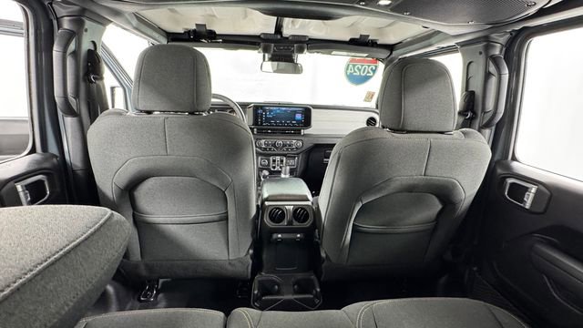 Used 2024 Jeep Wrangler Unlimited Sport AWD/4WD image 18