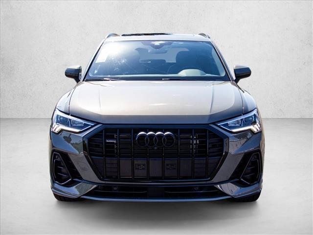 Used 2023 Audi Q3 2.0T Premium Plus w/ Premium Plus Package AWD/4WD image 2
