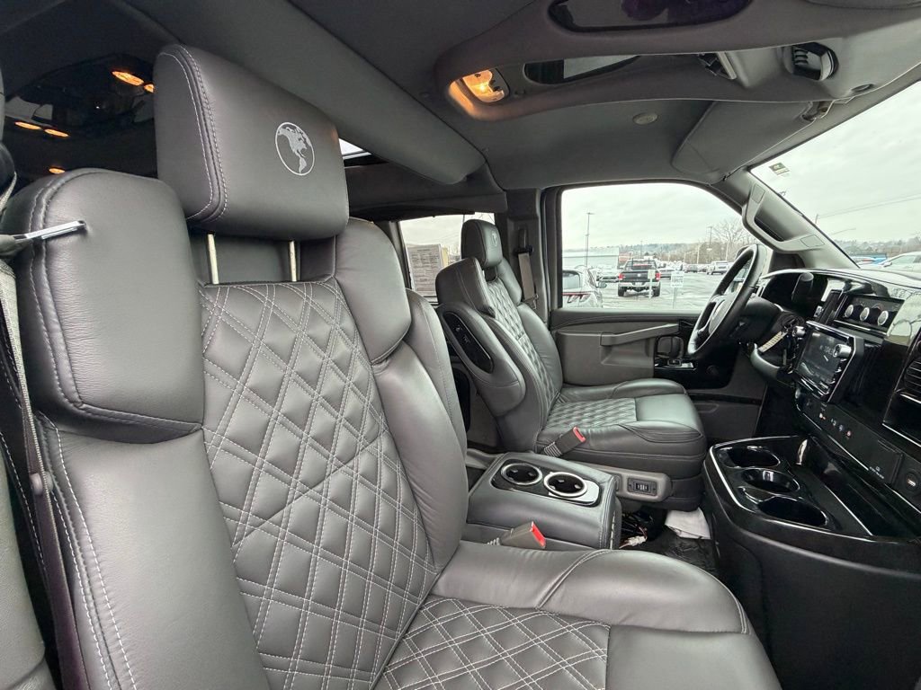 Used 2022 Chevrolet Express 2500 Extended w/ Enhanced Convenience Package image 25