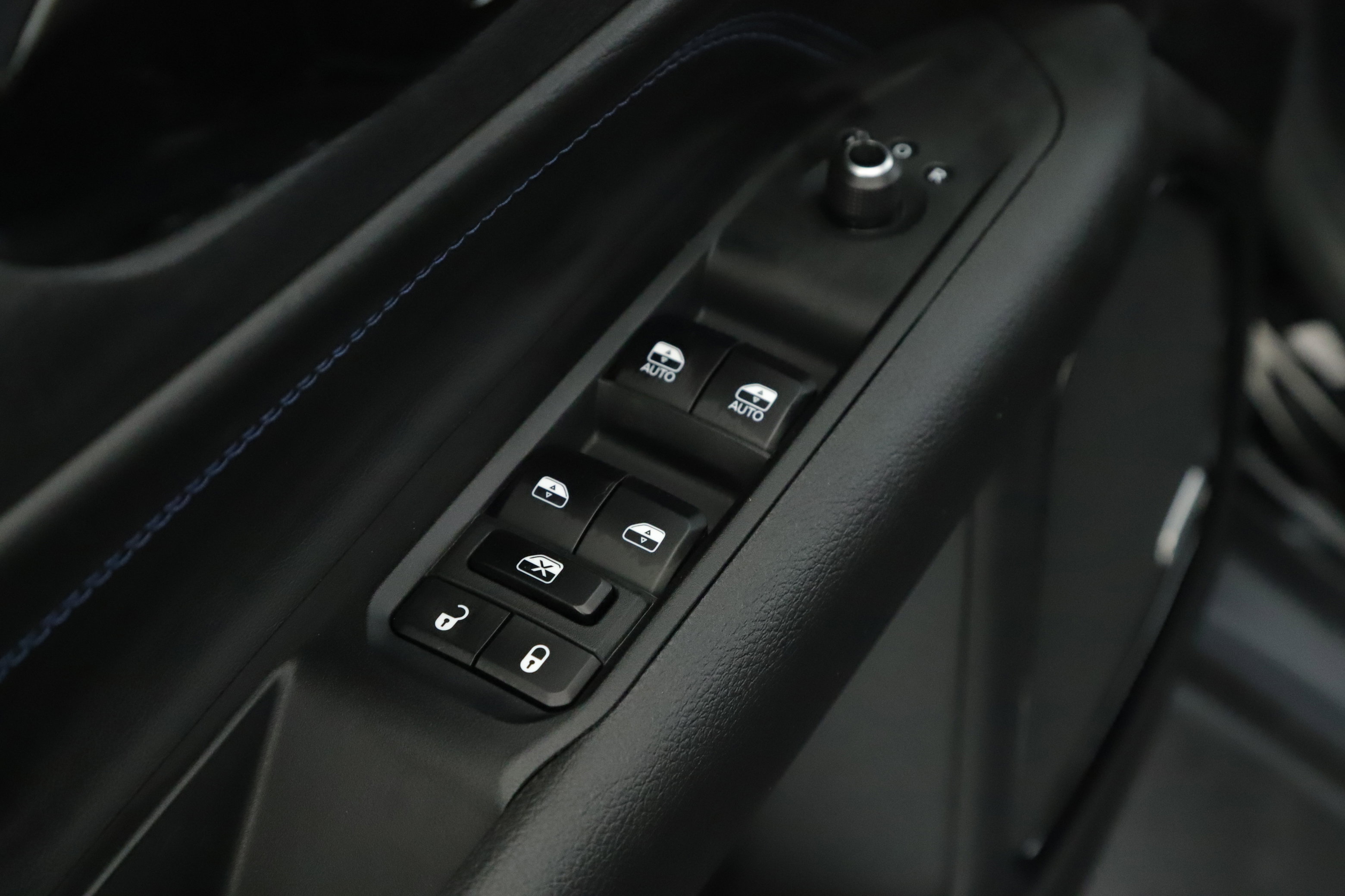 New 2026 Jeep Compass Limited w/ Sun, Sound & Navigation Group image 7