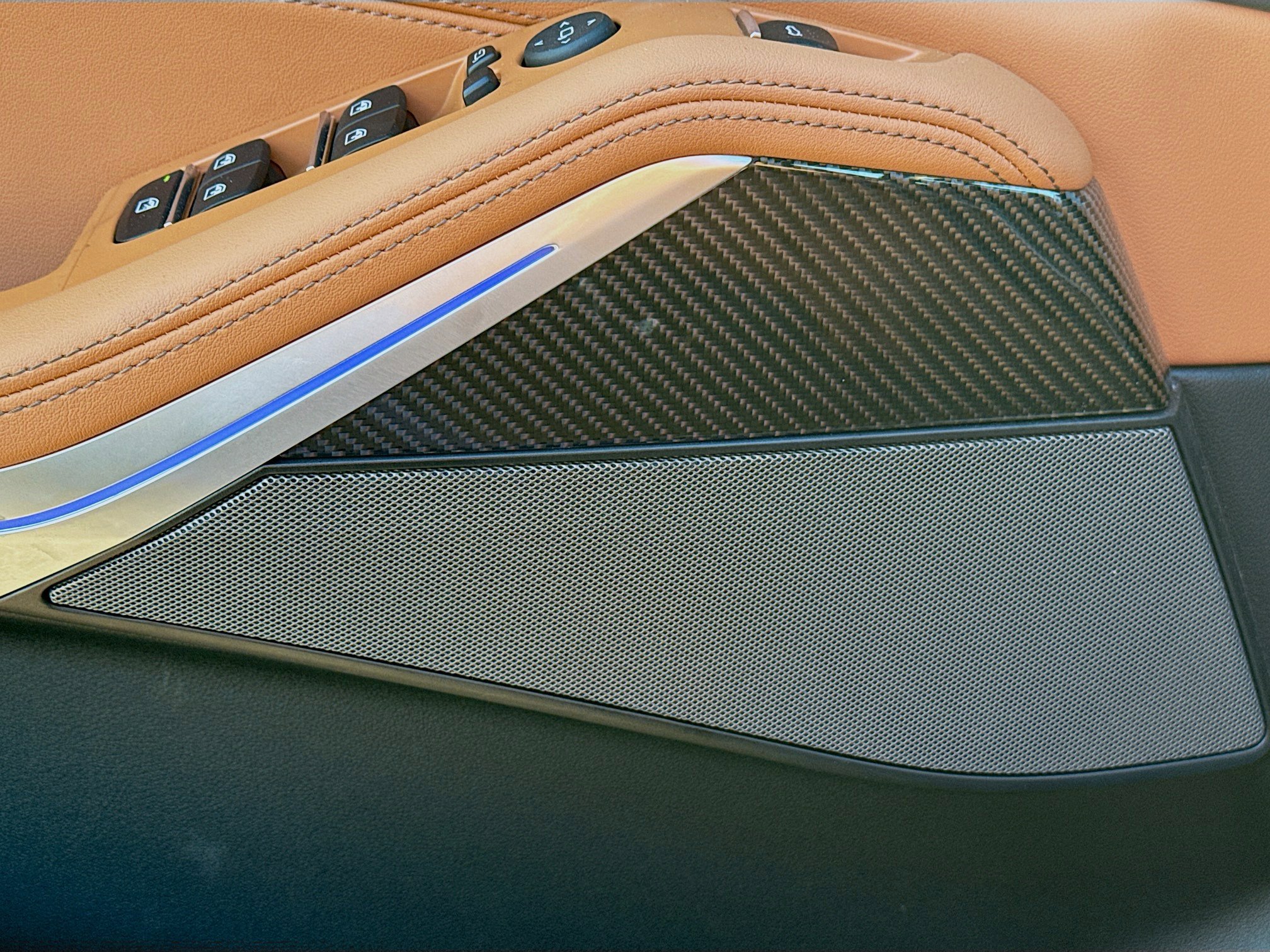 Used 2026 BMW X5 M60i image 25