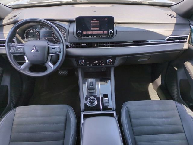 Used 2022 Mitsubishi Outlander SE FWD image 16