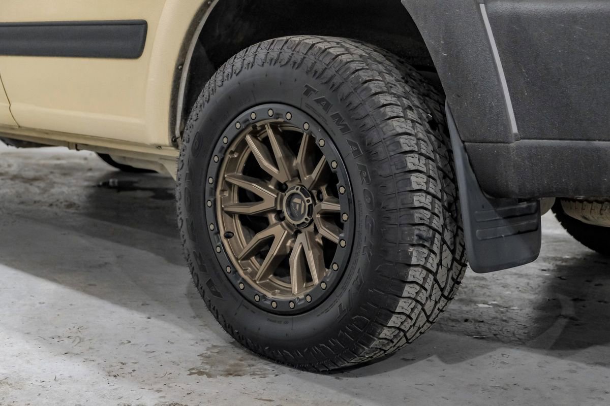 Used 2004 Toyota Sequoia SR5 image 65