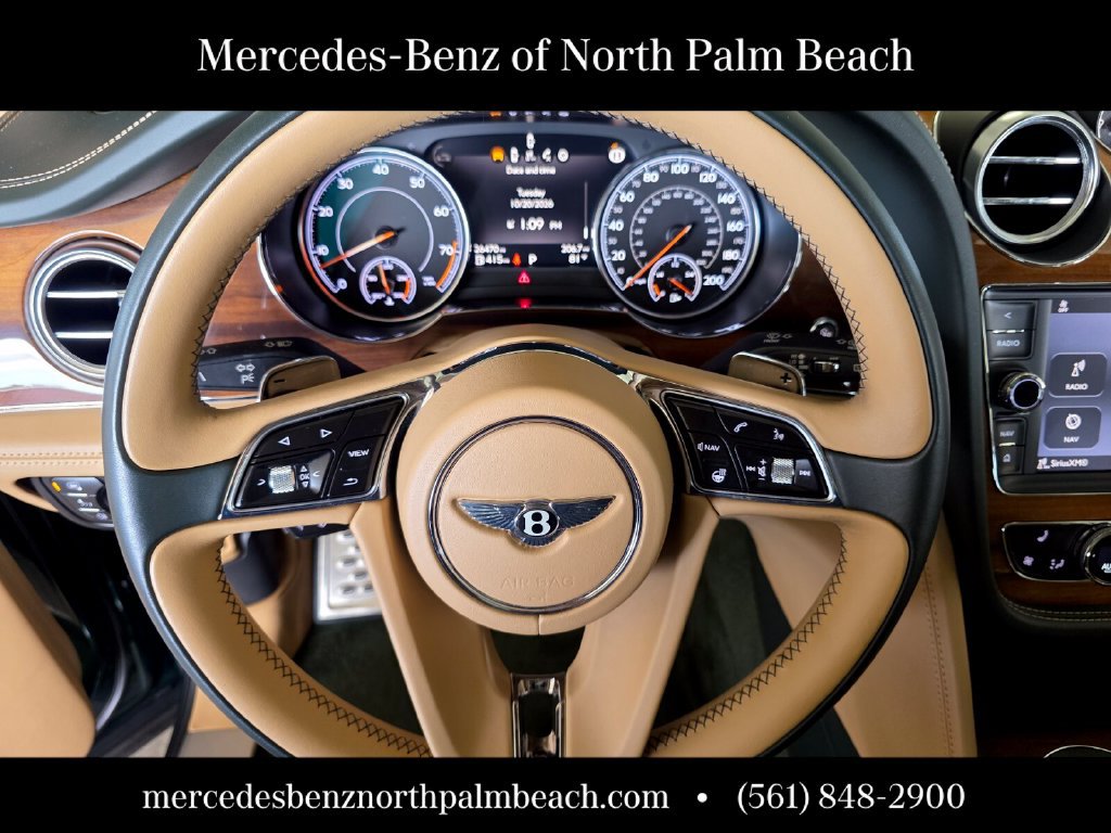 Used 2019 Bentley Bentayga AWD/4WD image 19