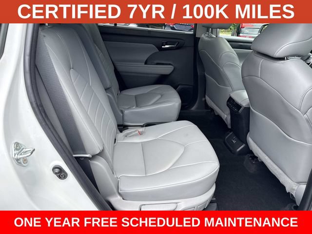 Used 2023 Toyota Highlander XLE FWD image 11
