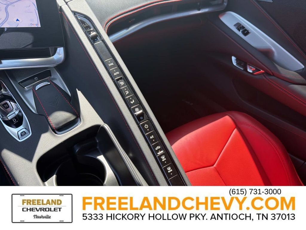 Used 2025 Chevrolet Corvette Z06 RWD image 28