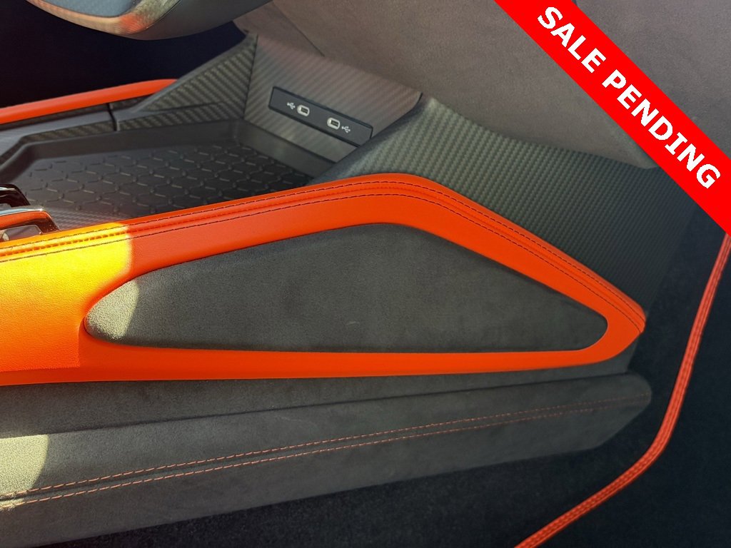 Used 2024 Lamborghini Revuelto image 39