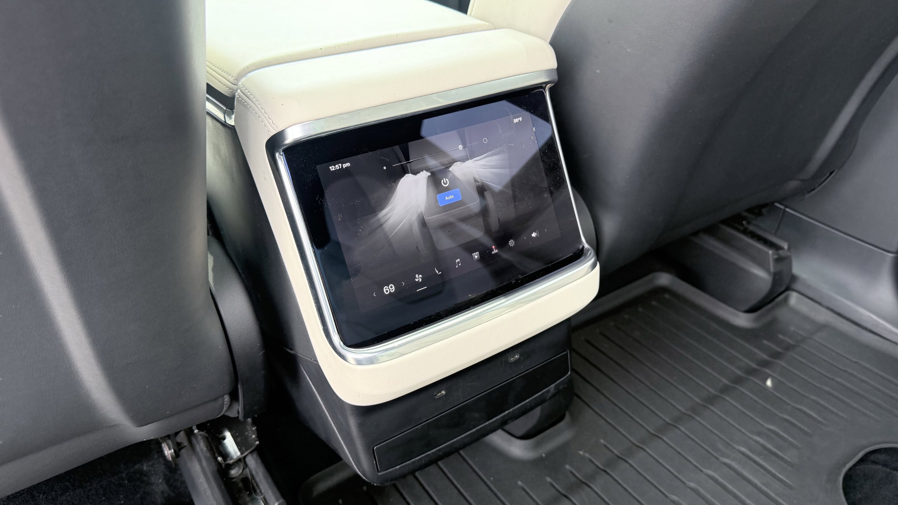 Used 2022 Tesla Model X Plaid AWD/4WD image 63