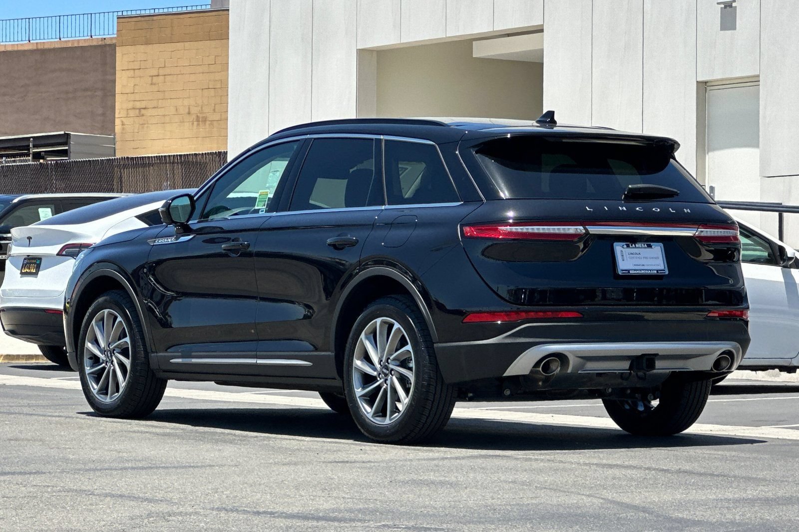 Certified 2025 Lincoln Corsair AWD w/ Equipment Group 101A image 5
