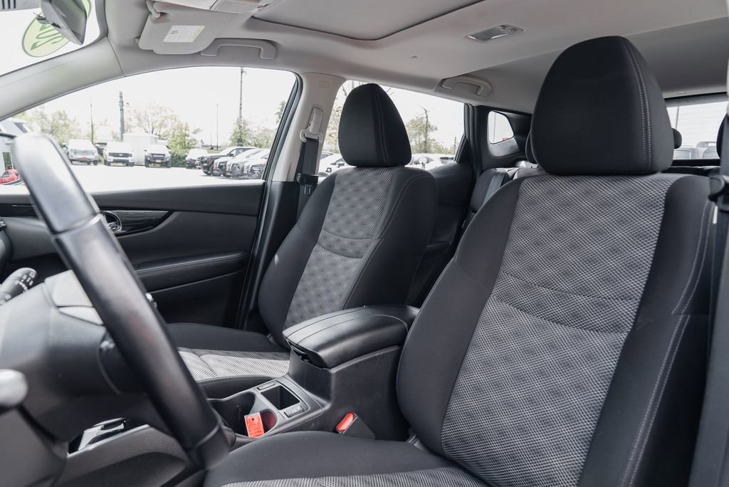 Used 2020 Nissan Rogue Sport SV image 20