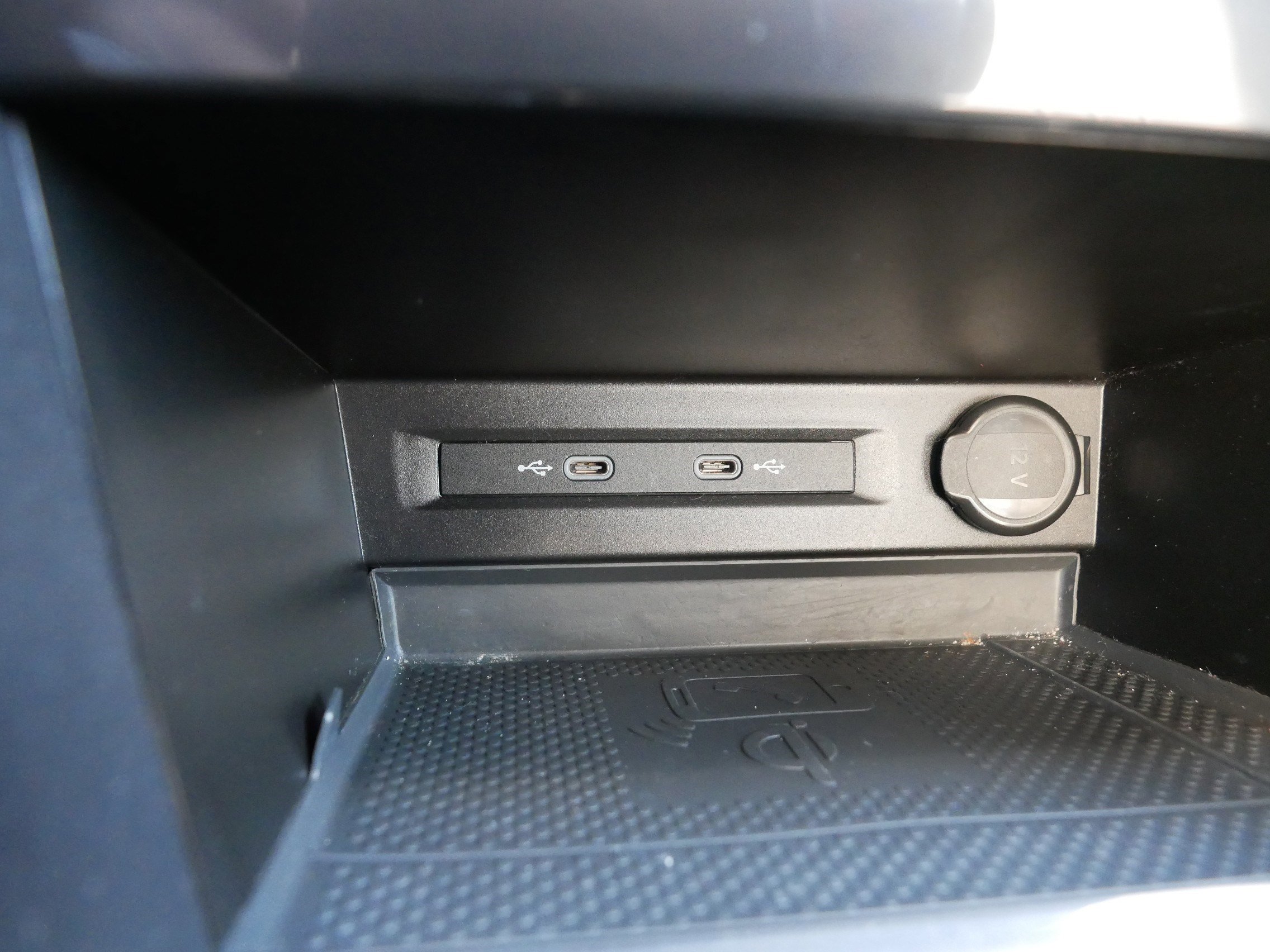 Used 2022 Volkswagen Tiguan SE AWD/4WD image 33