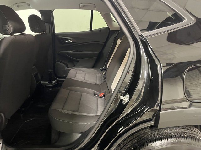 Used 2025 Chevrolet Trax LS w/ LS Convenience Package image 19