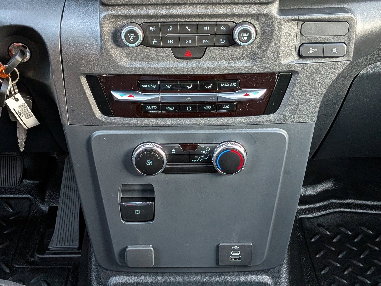 New 2026 Ford Explorer 4WD Police Interceptor image 21