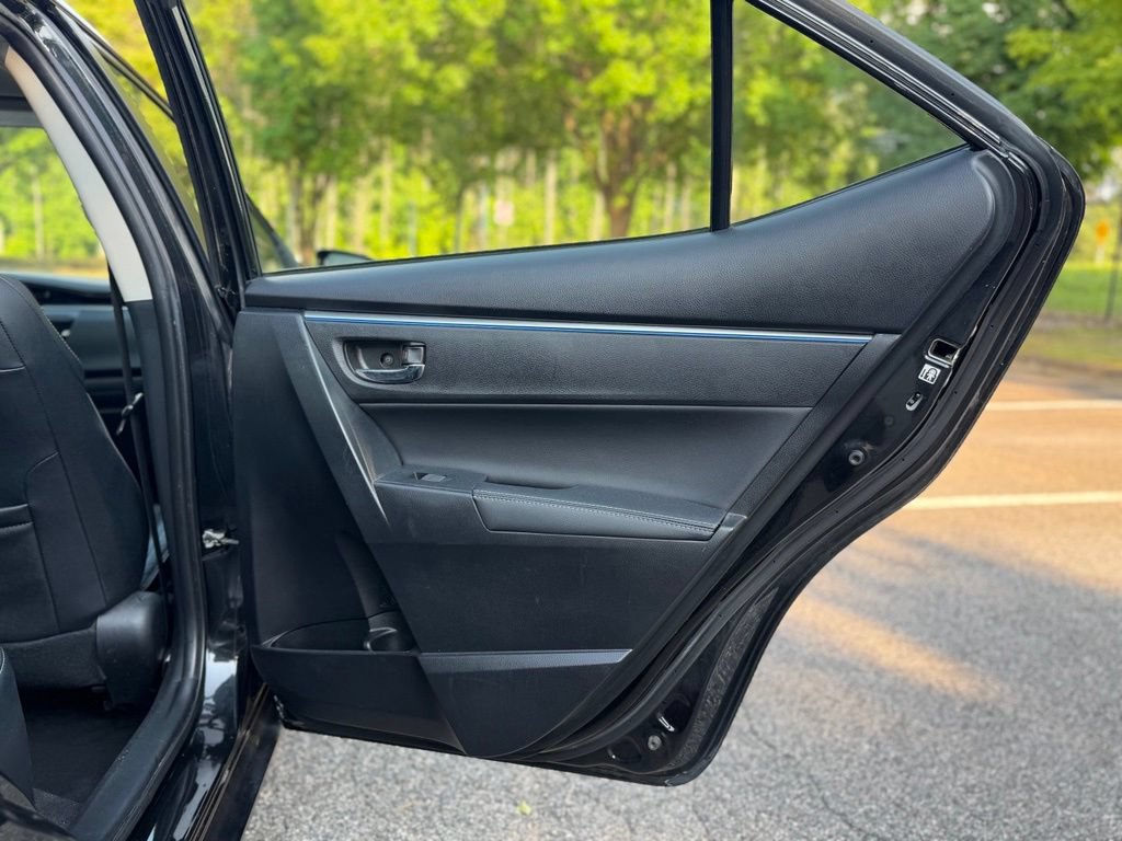Used 2015 Toyota Corolla S FWD image 17