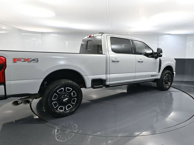 Used 2025 Ford F250 Platinum w/ FX4 Off-Road Package image 6