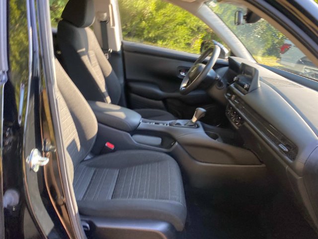 Used 2024 Honda HR-V LX image 34