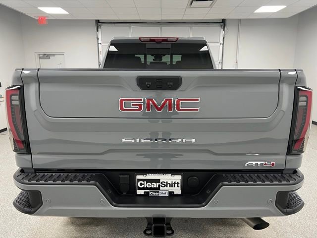 Used 2025 GMC Sierra 3500 AT4 w/ AT4 Premium Plus Package image 8