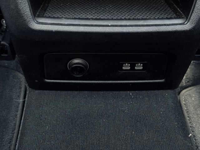 Used 2019 BMW X7 xDrive50i w/ M Sport Package AWD/4WD image 32