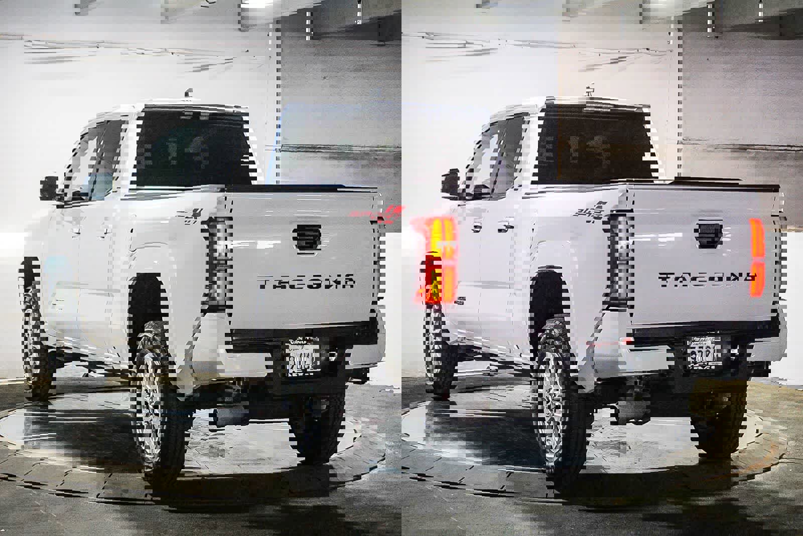 Certified 2025 Toyota Tacoma SR5 image 9