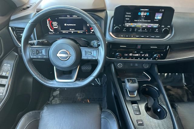 Used 2023 Nissan Rogue Platinum w/ Platinum Premium Package image 13