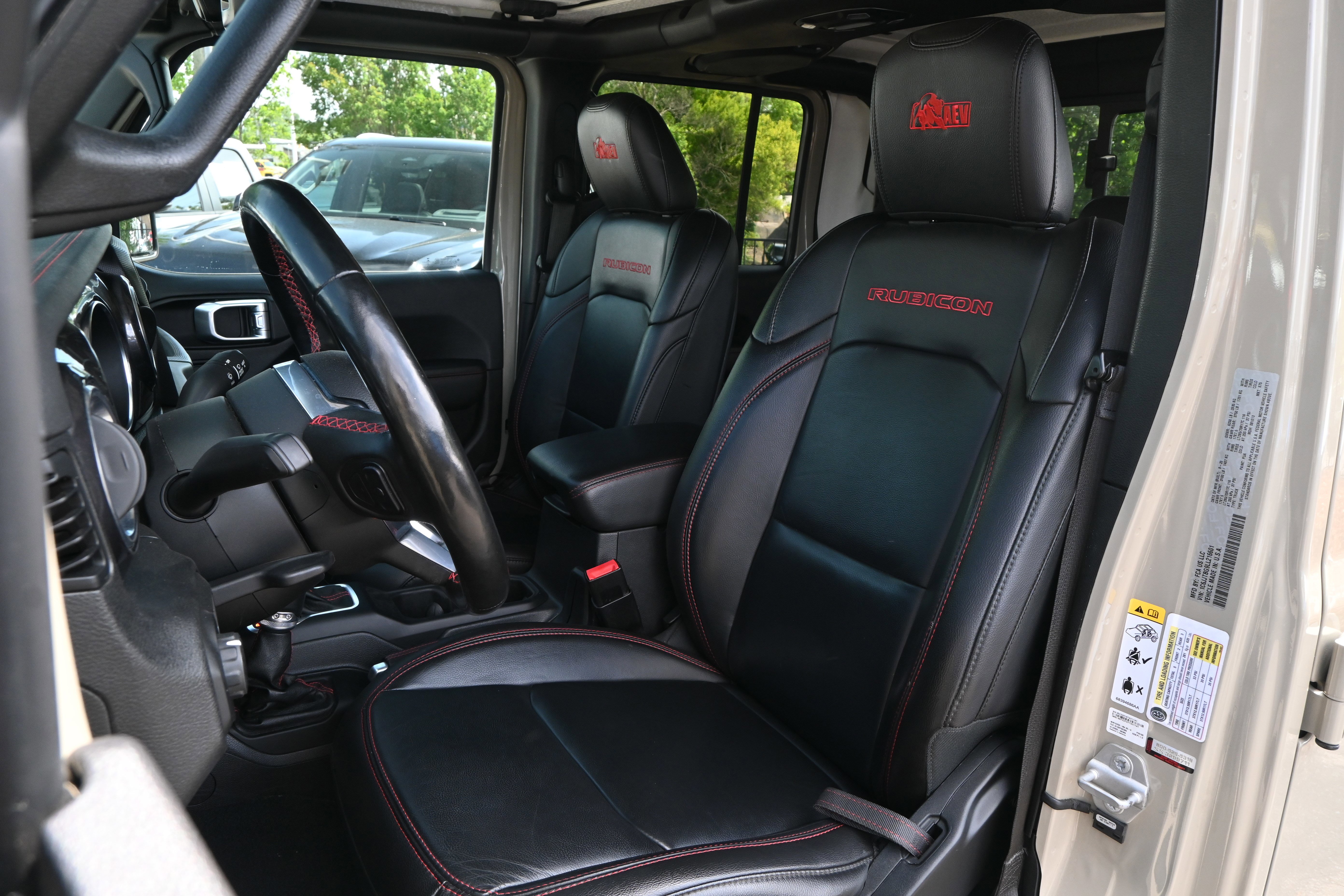 Used 2020 Jeep Gladiator Rubicon AWD/4WD image 17