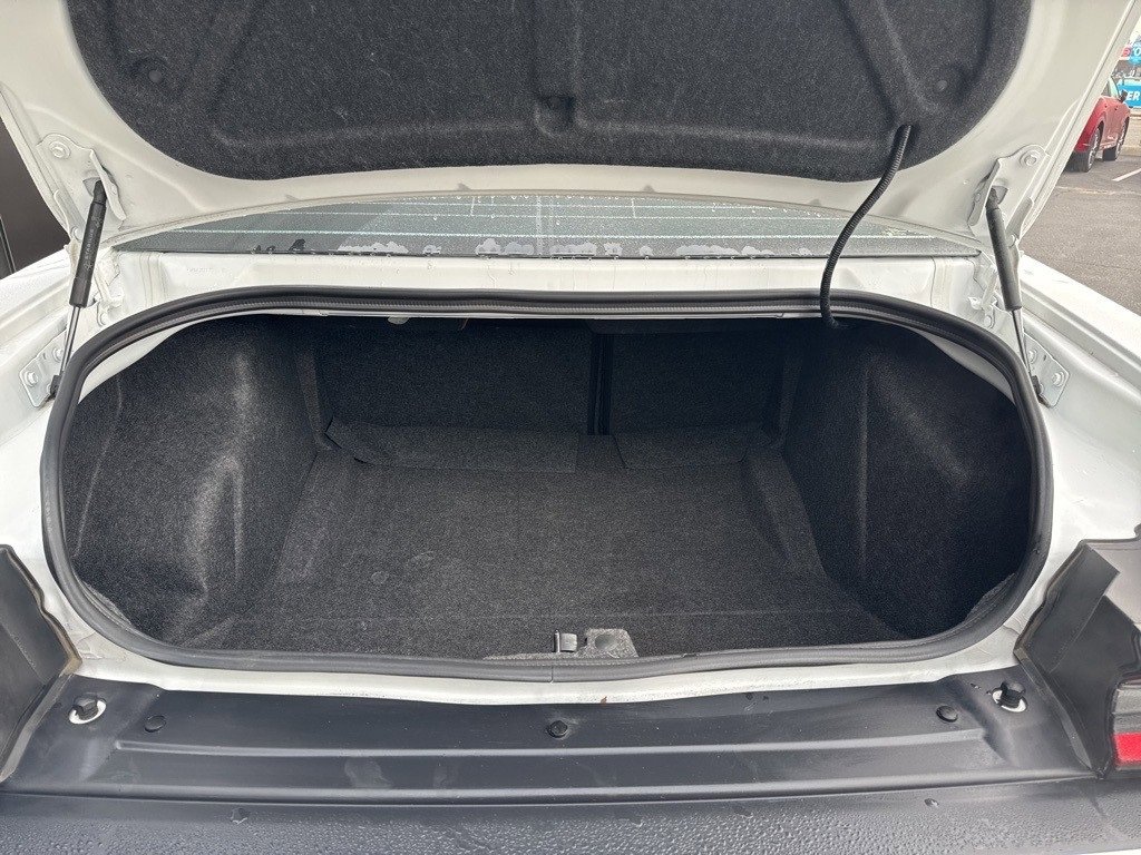 Used 2022 Dodge Challenger GT w/ Plus Package image 9