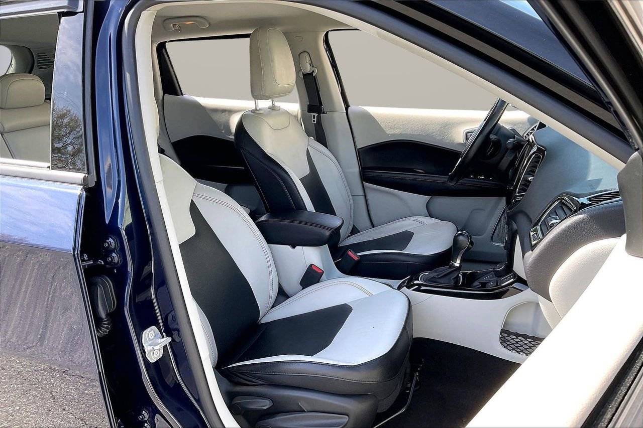 Certified 2021 Jeep Compass Limited image 23