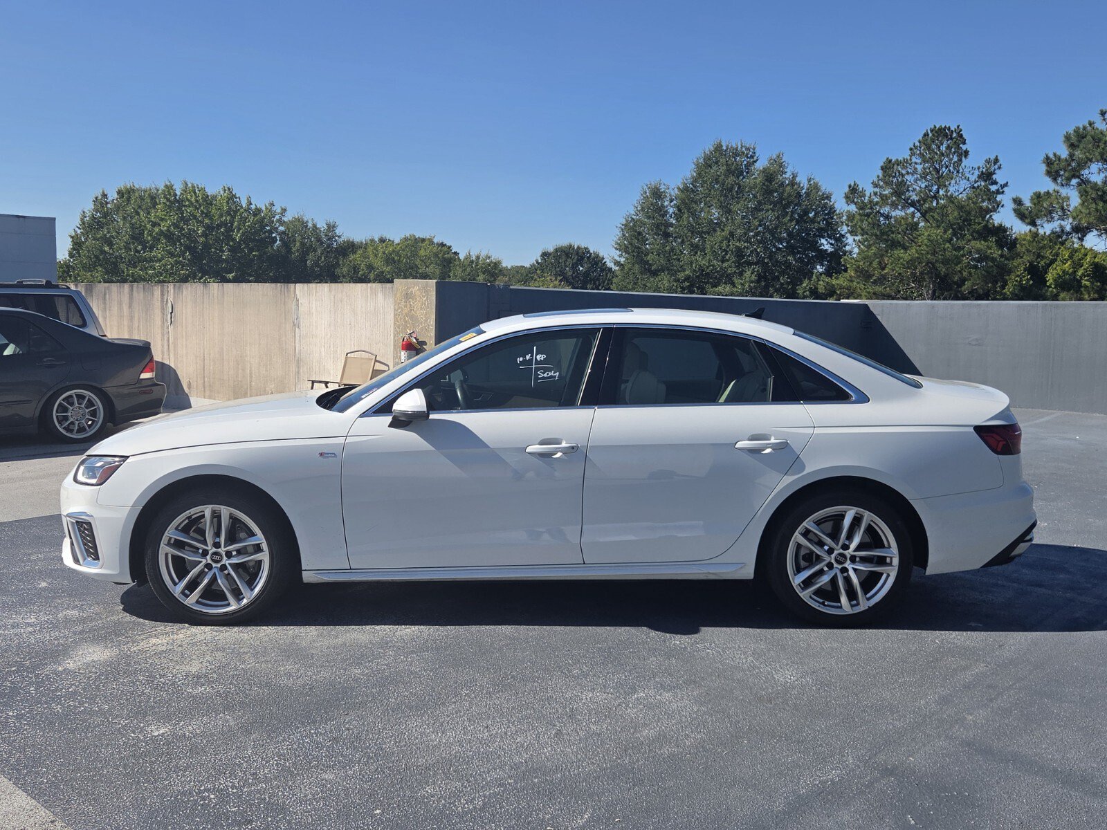Used 2021 Audi A4 2.0T Premium Plus w/ Premium Plus Package AWD/4WD image 2