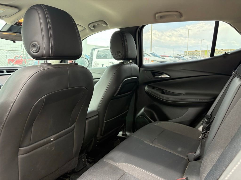 Used 2023 Buick Encore GX Select w/ Sport Touring Package AWD/4WD image 8