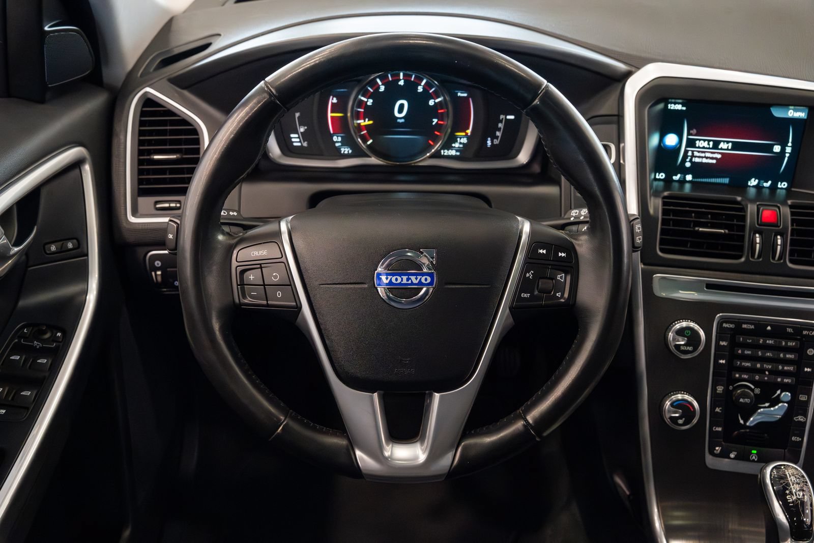 Used 2015 Volvo XC60 T5 Premier FWD image 12