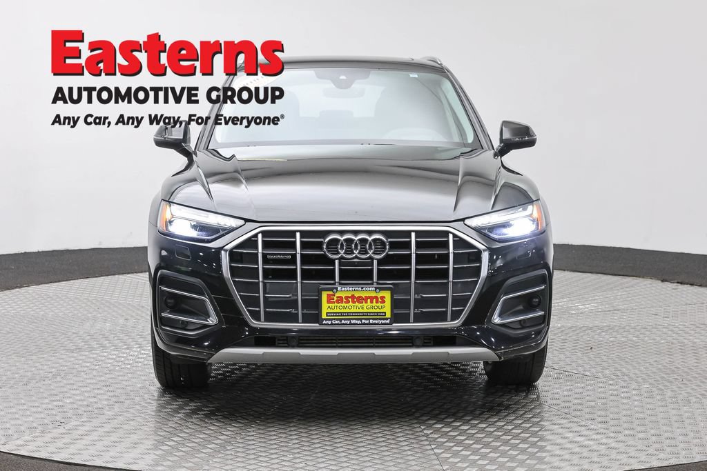 Used 2023 Audi Q5 Prestige w/ Prestige Package AWD/4WD image 2